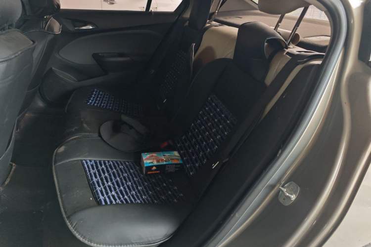 Used Chevrolet Cruze 2017 1.5L Automatic Pioneer Sunroof Edition Left Rear Seat
