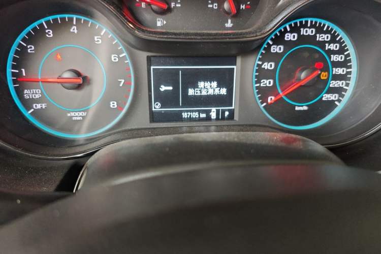 Used Chevrolet Cruze 2017 1.5L Automatic Pioneer Sunroof Edition Odometer Close Up