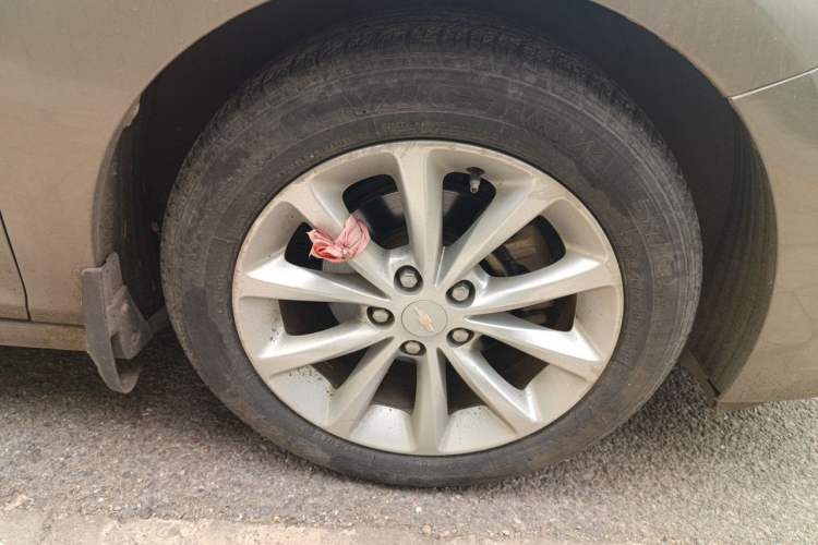 Used Chevrolet Cruze 2017 1.5L Manual Xuanfeng Edition Right Front Wheel Hub