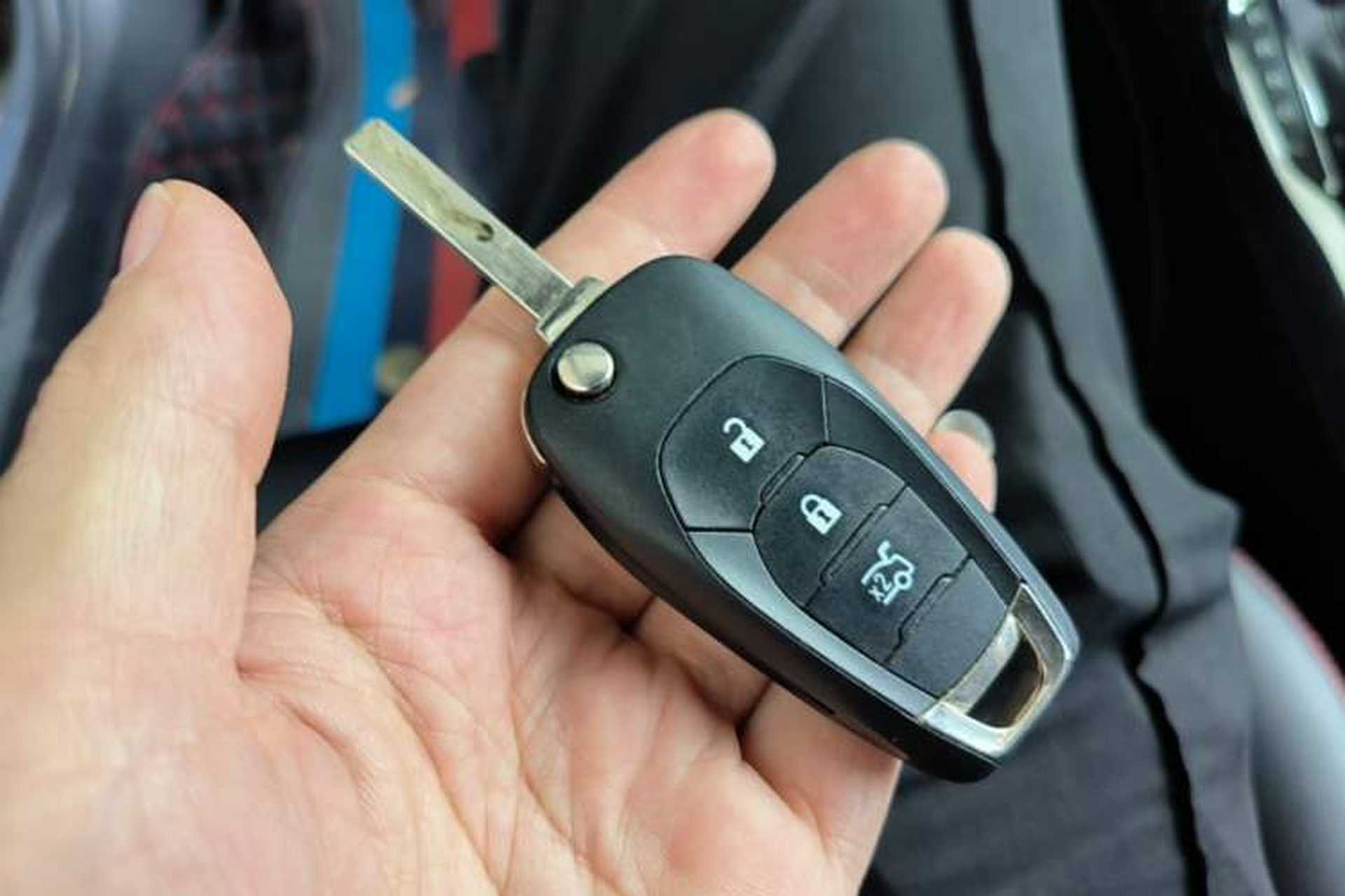 Used Chevrolet Cruze 2017 1.5L Automatic Pioneer Sunroof Edition Vehicle Key