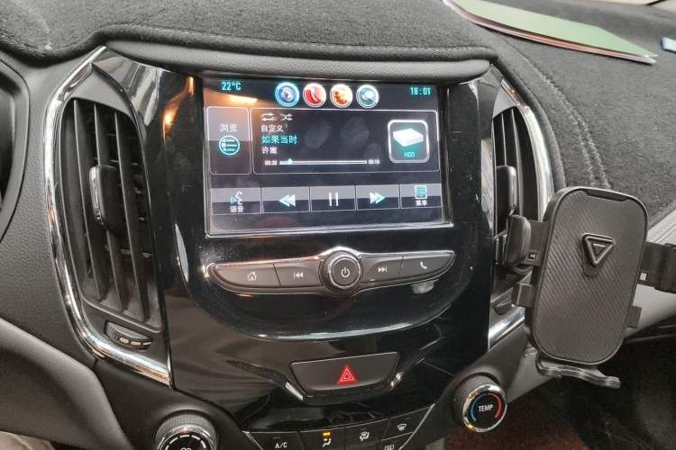 Used Chevrolet Cruze 2017 1.4T Dual-Clutch Xuanfeng Edition Audio And AC Panel