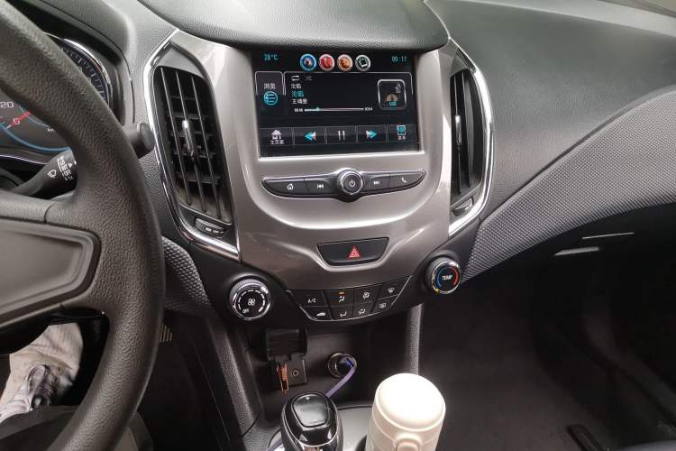 Used Chevrolet Cruze 2017 1.5L Automatic Pioneer Sunroof Edition Audio And AC Panel