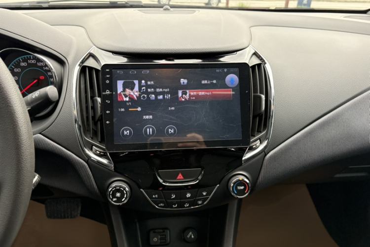 Used Chevrolet Cruze 2017 1.5L Automatic Xuanfeng Edition Audio And AC Panel