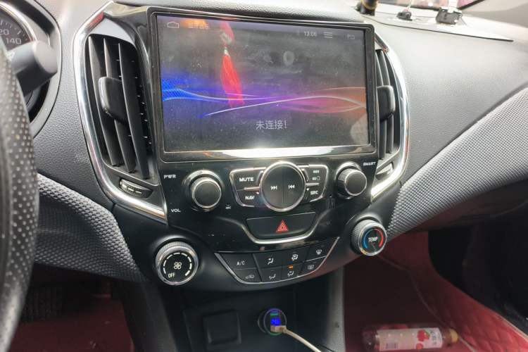 Used Chevrolet Cruze 2017 1.5L Automatic Pioneer Sunroof Edition Audio And AC Panel