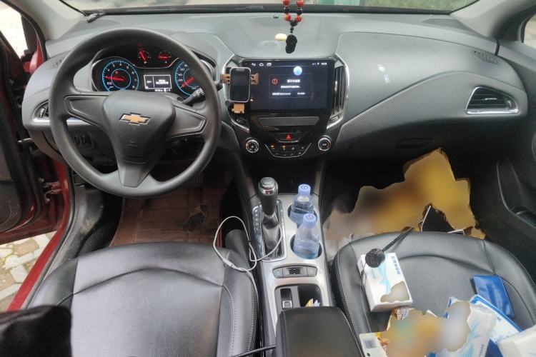 Used Chevrolet Cruze 2017 1.5L Automatic Pioneer Sunroof Edition Center Console