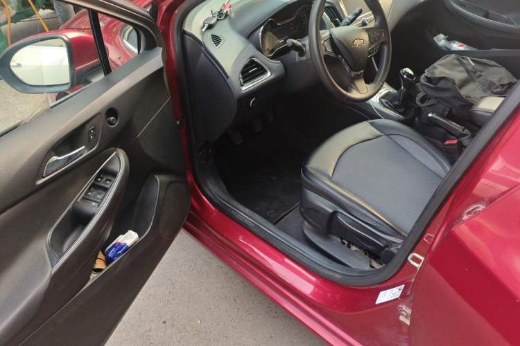 Used Chevrolet Cruze 2017 1.5L Manual Xuanfeng Edition Driver Seat
