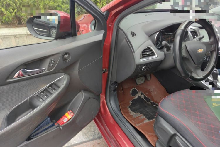 Used Chevrolet Cruze 2017 1.5L Automatic Pioneer Sunroof Edition Driver Seat