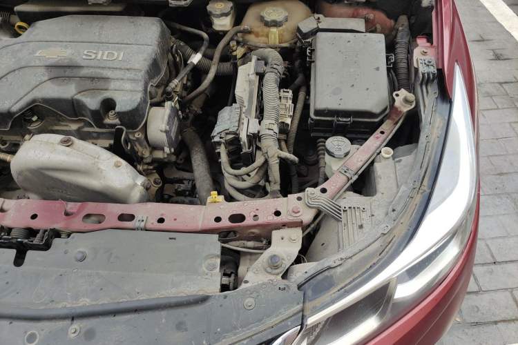 Used Chevrolet Cruze 2017 1.5L Automatic Pioneer Sunroof Edition Engine Bay Left