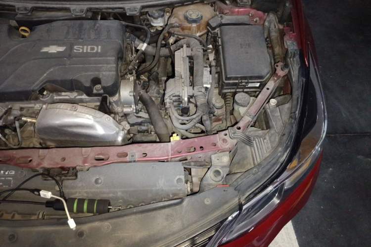 Used Chevrolet Cruze 2017 1.5L Automatic Pioneer Sunroof Edition Engine Bay Left
