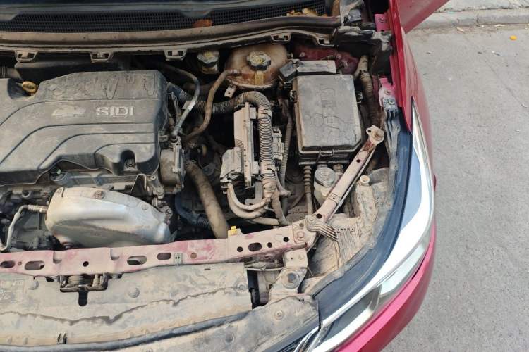 Used Chevrolet Cruze 2017 1.5L Manual Xuanfeng Edition Engine Bay Left