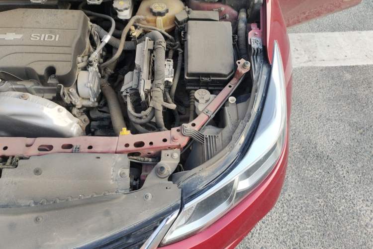 Used Chevrolet Cruze 2017 1.5L Automatic Pioneer Sunroof Edition Engine Bay Left
