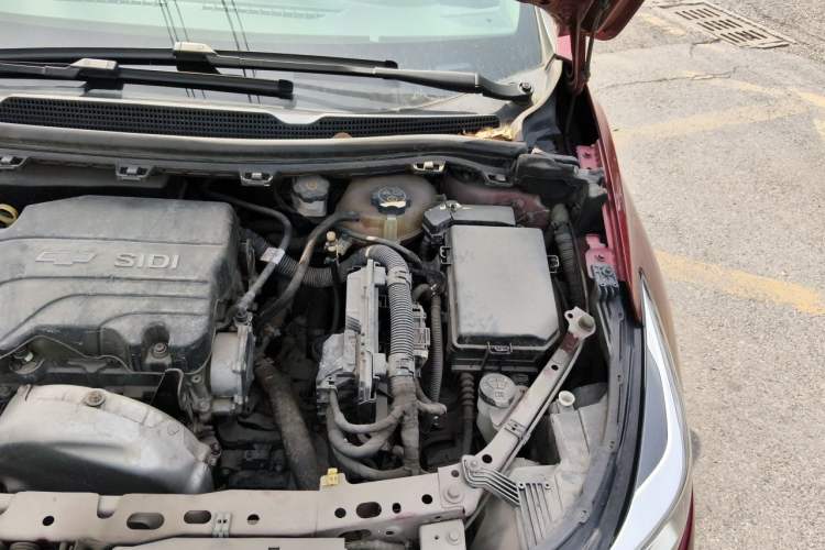 Used Chevrolet Cruze 2017 1.5L Automatic Pioneer Sunroof Edition Engine Bay Left