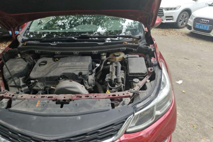 Used Chevrolet Cruze 2017 1.5L Manual Xuanfeng Edition Engine Bay Left