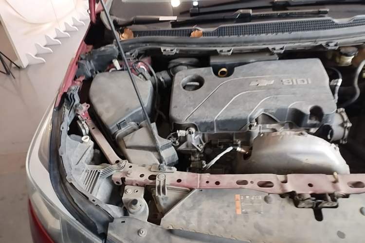 Used Chevrolet Cruze 2017 1.5L Automatic Pioneer Sunroof Edition Engine Bay Right