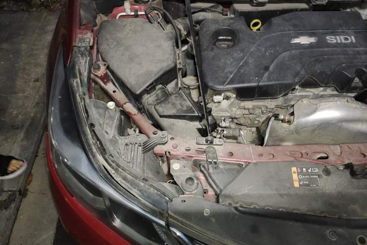 Used Chevrolet Cruze 2017 1.5L Automatic Xuanfeng Edition Engine Bay Right