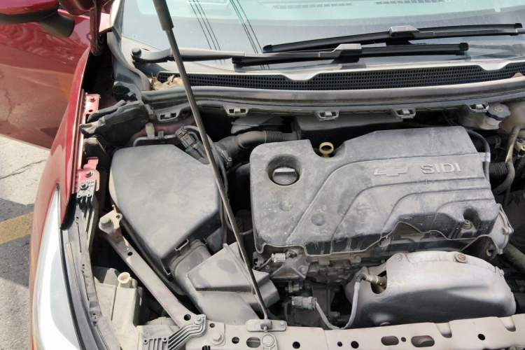 Used Chevrolet Cruze 2017 1.5L Automatic Pioneer Sunroof Edition Engine Bay Right