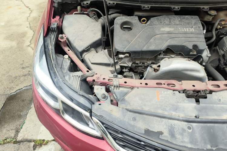 Used Chevrolet Cruze 2017 1.5L Automatic Pioneer Sunroof Edition Engine Bay Right