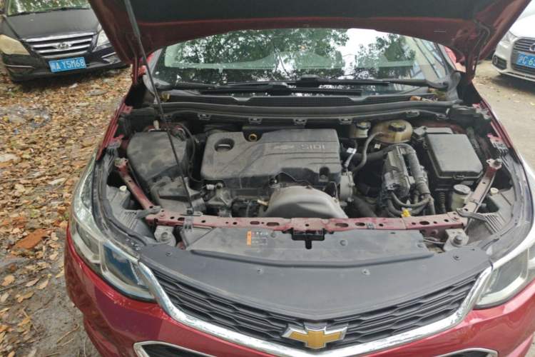 Used Chevrolet Cruze 2017 1.5L Manual Xuanfeng Edition Engine Bay Right