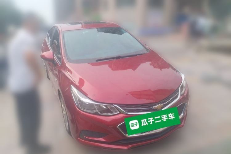 Used Chevrolet Cruze 2017 1.5L Automatic Pioneer Sunroof Edition Front Right 45 Deg