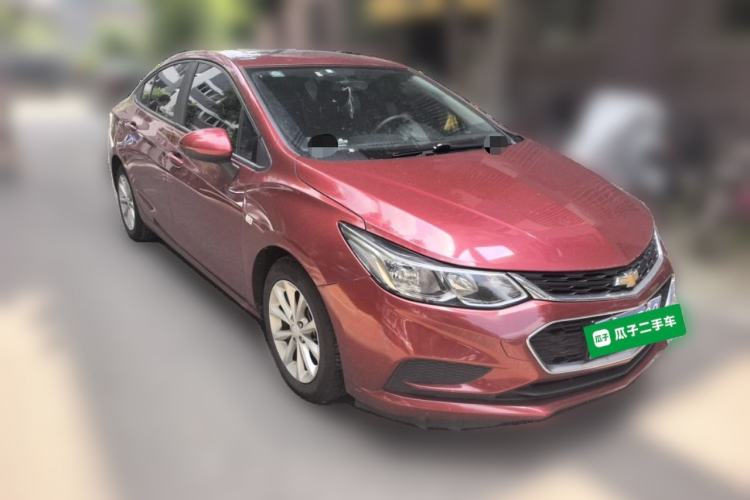 Used Chevrolet Cruze 2017 1.4T Dual-Clutch Pioneer Sunroof Edition Front Right 45 Deg