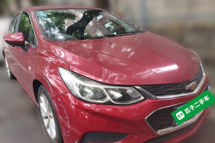 Used Chevrolet Cruze 2017 1.5L Automatic Pioneer Sunroof Edition Front Right 45 Deg