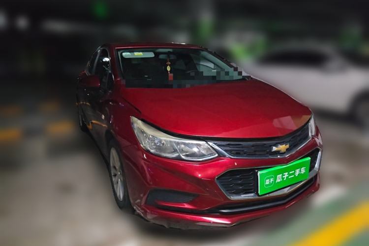 Used Chevrolet Cruze 2017 1.5L Automatic Pioneer Sunroof Edition Front Right 45 Deg