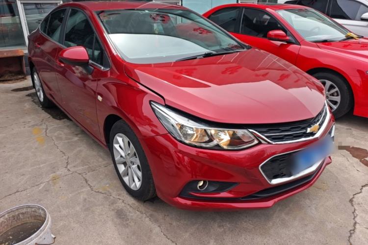 Used Chevrolet Cruze 2017 1.5L Manual Xuanfeng Edition Front Right 45 Deg