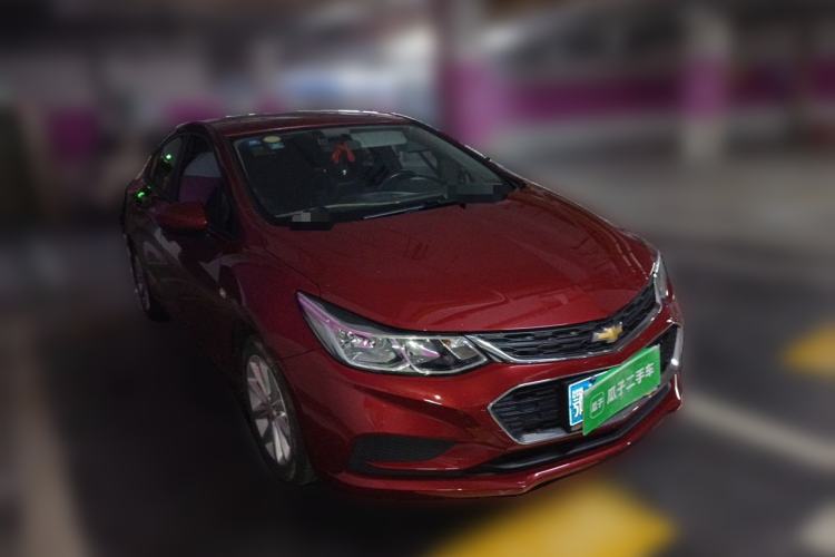 Used Chevrolet Cruze 2017 1.5L Automatic Pioneer Sunroof Edition Front Right 45 Deg