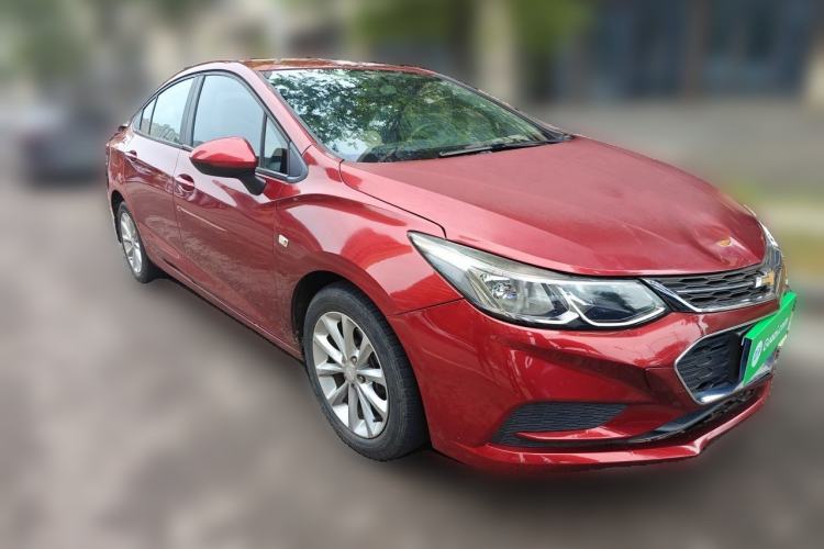 Used Chevrolet Cruze 2017 1.5L Automatic Pioneer Sunroof Edition Front Right 45 Deg