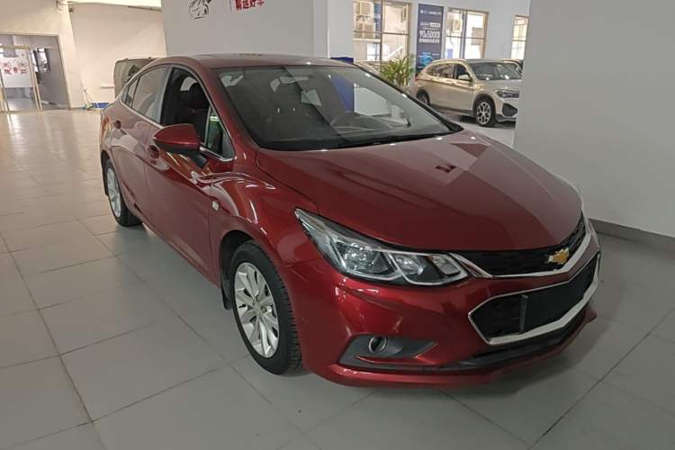 Used Chevrolet Cruze 2017 1.5L Automatic Xuanfeng Edition Front Right 45 Deg