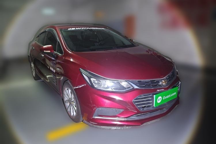 Used Chevrolet Cruze 2017 1.5L Automatic Pioneer Sunroof Edition Front Right 45 Deg