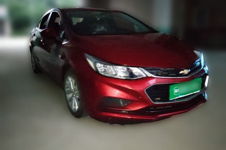 Used Chevrolet Cruze 2017 1.5L Automatic Pioneer Sunroof Edition Front Right 45 Deg