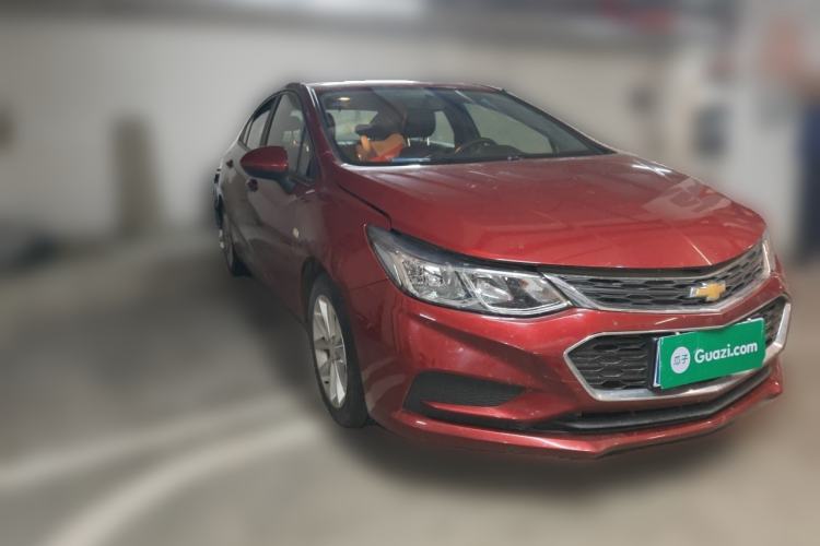 Used Chevrolet Cruze 2017 1.5L Automatic Pioneer Sunroof Edition Front Right 45 Deg