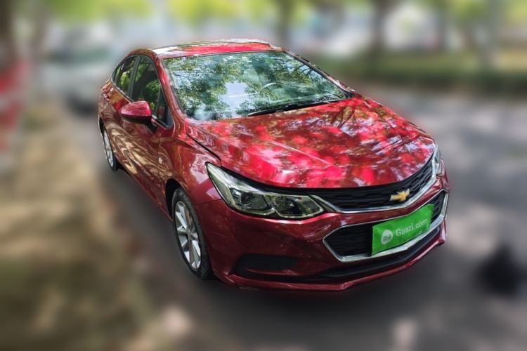 Used Chevrolet Cruze 2017 1.5L Automatic Pioneer Sunroof Edition Front Right 45 Deg