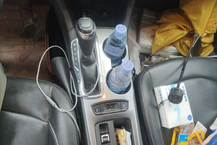 Used Chevrolet Cruze 2017 1.5L Automatic Pioneer Sunroof Edition Gear Lever