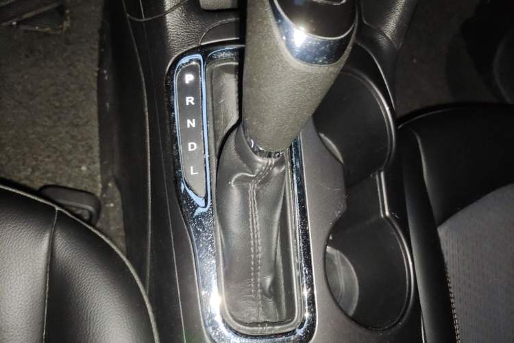 Used Chevrolet Cruze 2017 1.5L Automatic Xuanfeng Edition Gear Lever