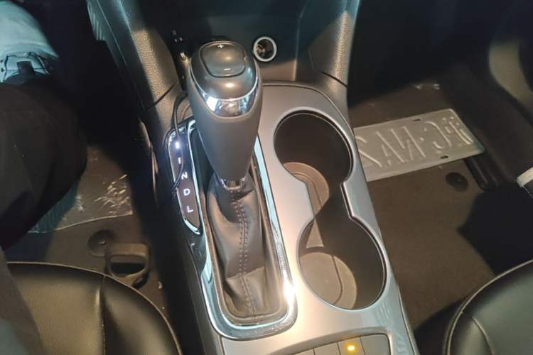 Used Chevrolet Cruze 2017 1.5L Automatic Xuanfeng Edition Gear Lever