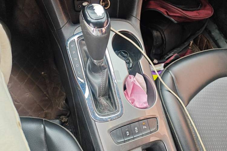 Used Chevrolet Cruze 2017 1.5L Hatchback Automatic Xuanfeng Edition Gear Lever