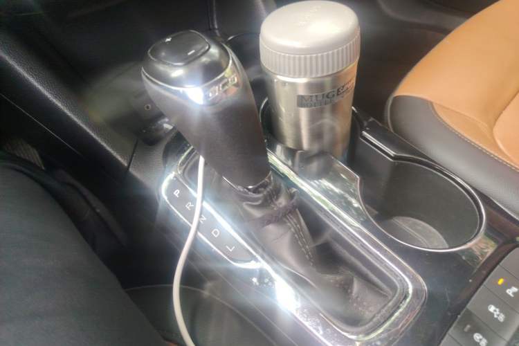Used Chevrolet Cruze 2017 1.4T Dual-Clutch Xuanfeng Edition Gear Lever