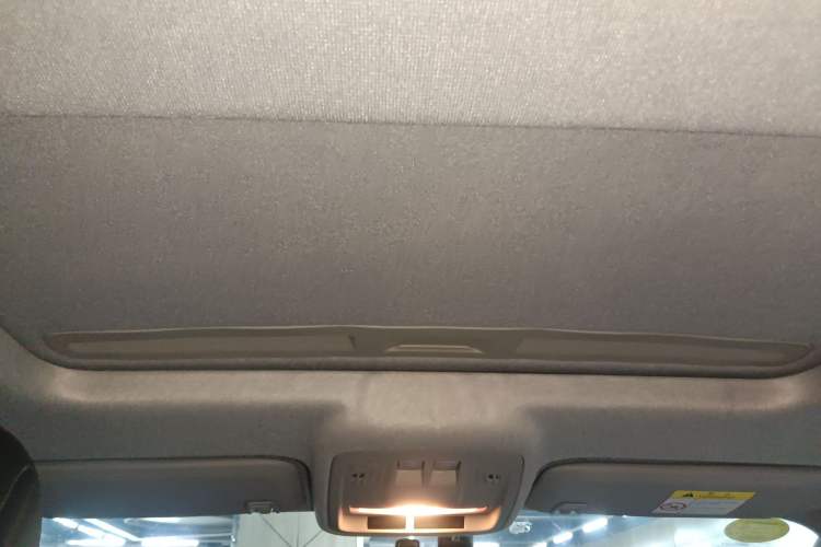 Used Chevrolet Cruze 2017 1.5L Hatchback Automatic Xuanfeng Edition Headliner