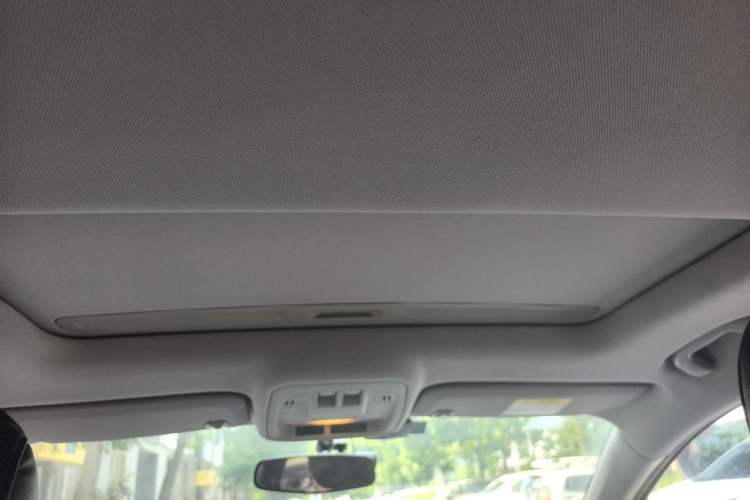 Used Chevrolet Cruze 2017 1.4T Dual-Clutch Pioneer Sunroof Edition Headliner