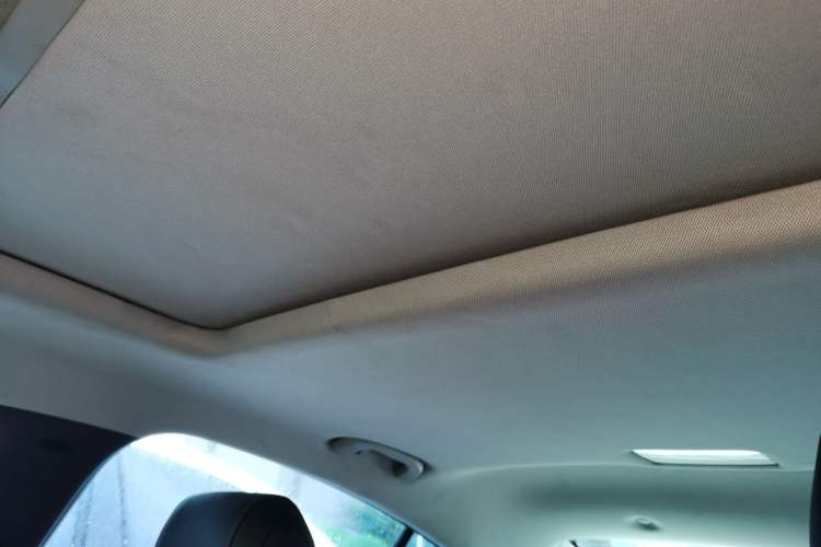 Used Chevrolet Cruze 2017 1.5L Automatic Pioneer Sunroof Edition Headliner