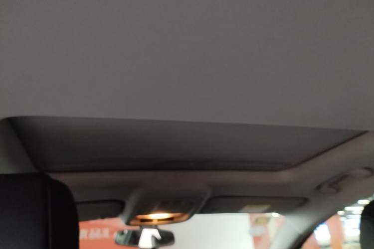 Used Chevrolet Cruze 2017 1.5L Automatic Pioneer Sunroof Edition Headliner