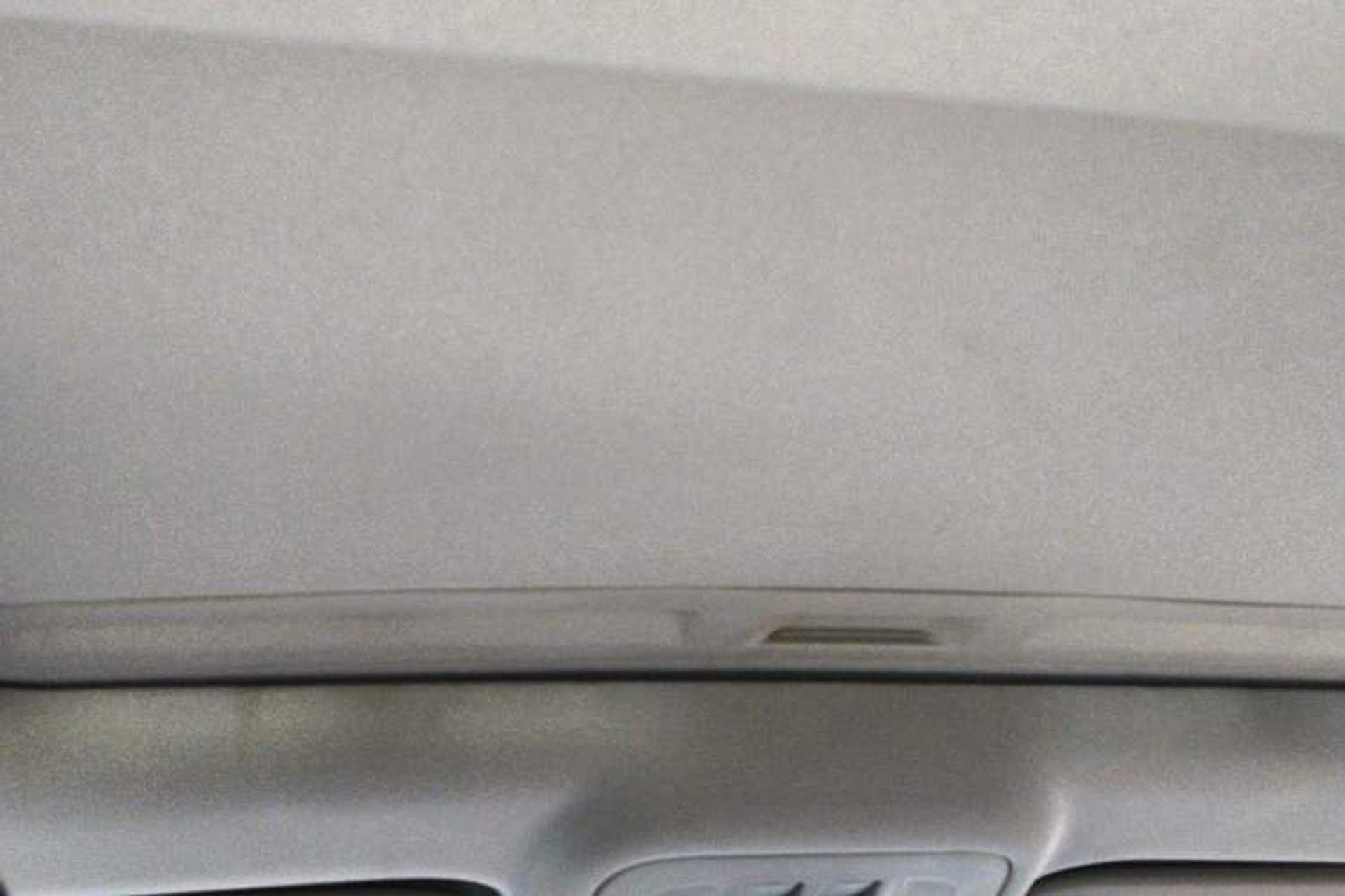 Used Chevrolet Cruze 2017 1.5L Automatic Pioneer Sunroof Edition Headliner