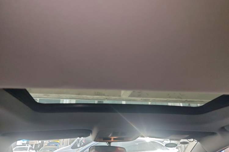 Used Chevrolet Cruze 2017 1.4T Dual-Clutch Pioneer Sunroof Edition Headliner