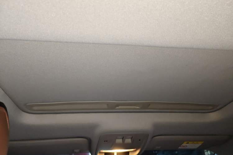 Used Chevrolet Cruze 2017 1.5L Automatic Pioneer Sunroof Edition Headliner