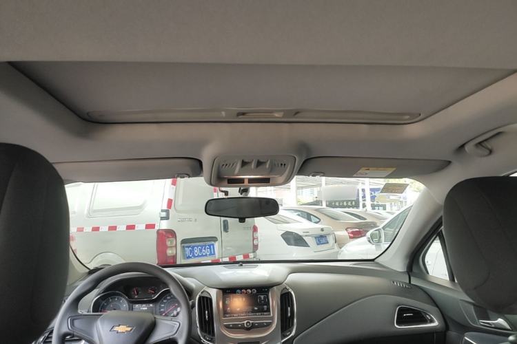 Used Chevrolet Cruze 2017 1.5L Automatic Pioneer Sunroof Edition Headliner