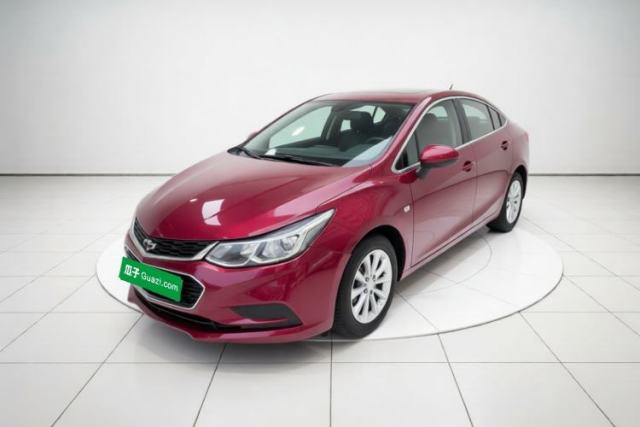 Ojetý Chevrolet Cruze 2017 1.5L Automatic Pioneer Sunroof Edition