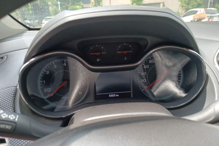 Used Chevrolet Cruze 2017 1.5L Automatic Pioneer Sunroof Edition Instrument Cluster