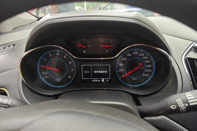 Used Chevrolet Cruze 2017 1.5L Automatic Pioneer Sunroof Edition Instrument Cluster